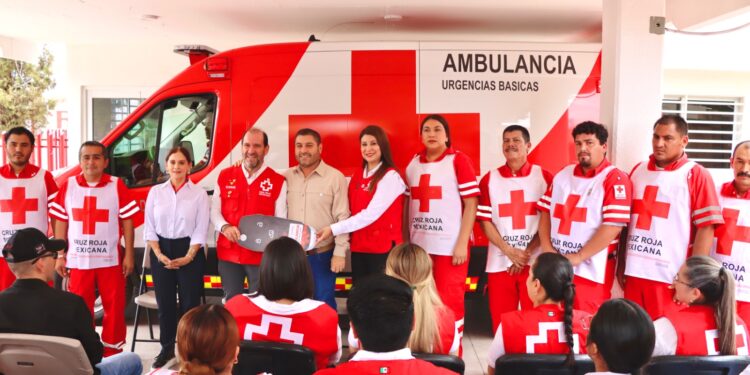 Cruz Roja Badiraguato recibe una nueva ambulancia equipada; alcalde José Paz López reitera apoyo a la institución