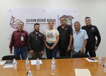 Fortalecen estrategia interinstitucional para la protección del camarón en Juan José Ríos