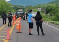 Hallan a un hombre asesinado con ráfagas de “cuerno de chivo” en la carretera libre Culiacán–Los Mochis