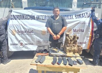 Grupo Interinstitucional detiene a civil armado que circulaba en una pickup con reporte de robo