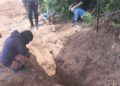 Colectivo de búsqueda localiza dos fosas clandestinas con dos cuerpos en Villa Benito Juárez, Navolato