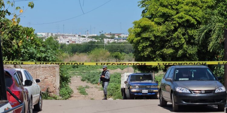 Hallan a un hombre asesinado y envuelto en una sábana en la colonia Las Cucas