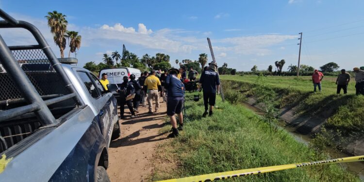Motociclista muere tras salirse del camino y derrapar en Navolato