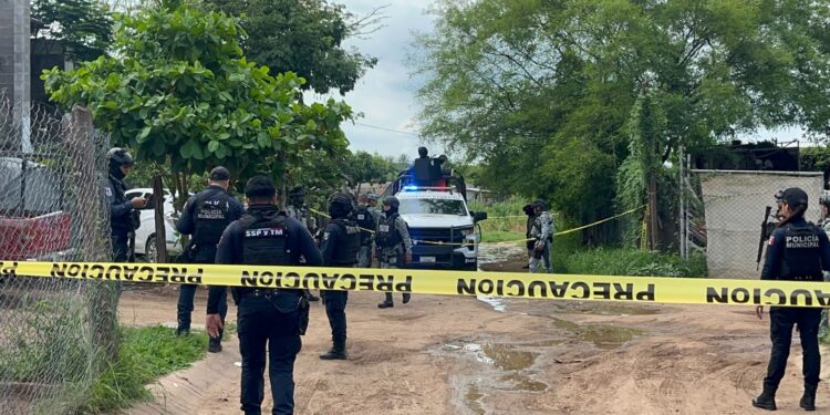 Asesinan a balazos a hombre frente a una vivienda en Valle del Agua, al oriente de Culiacán