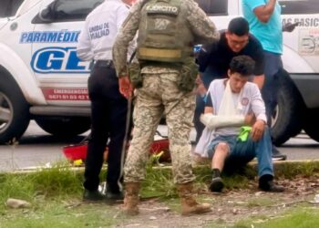 Motociclista resulta gravemente herido tras choque frente a Plaza Sur en Culiacán