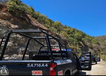 Hallan ejecutado a balazos y envuelto en una cobija a un hombre en la sierra de Badiraguato