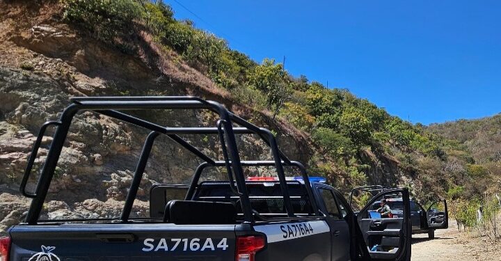 Hallan ejecutado a balazos y envuelto en una cobija a un hombre en la sierra de Badiraguato