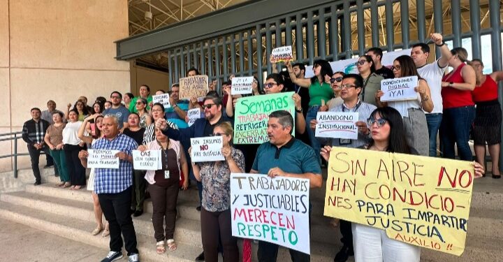 “Trabajamos en un horno”: estalla protesta en juzgados federales de Culiacán por calor extremo y falta de agua
