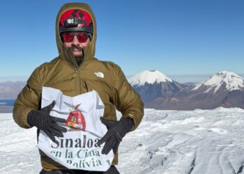 Orgullo Conalep: David Monarrez conquista “El Techo de Bolivia”