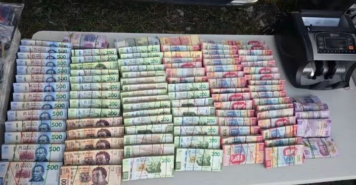 Decomisan más de 2 millones de pesos en efectivo en Durango