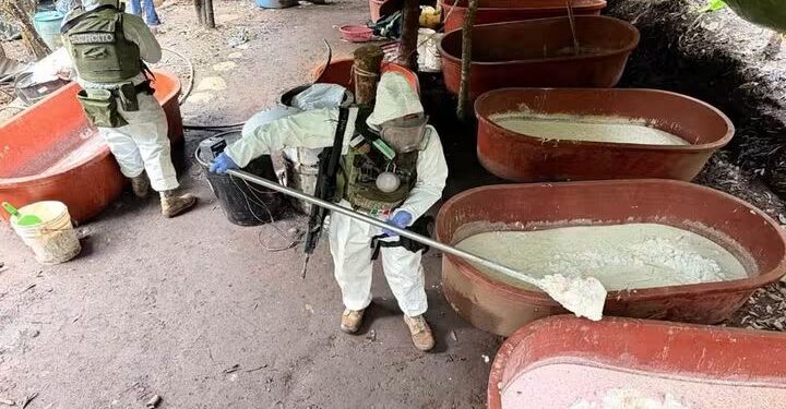 Semar, SSyPC, GN, y FGR localizaron e inhabilitaron un laboratorio clandestino para la elaboración de droga sintética
