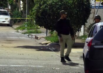 Hombre es asesinado a puñaladas en Alturas del Sur