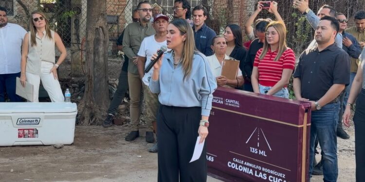 Después de casi 80 años de espera, Ramos Villarreal hace posible la pavimentación en la colonia Las Cucas