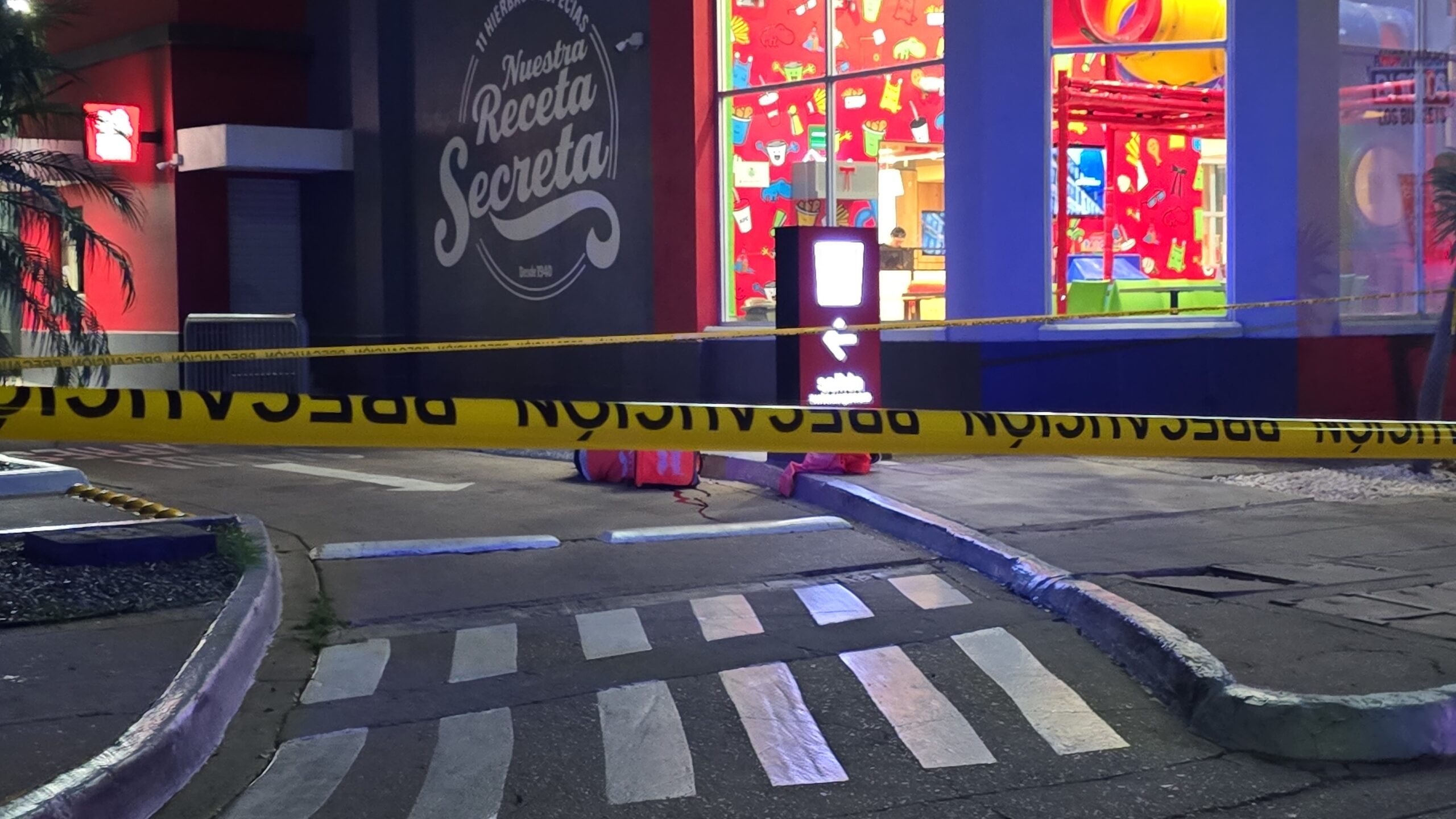 Asesinan a balazos al influencer César Gastélum mientras grababa un video en Tres Ríos