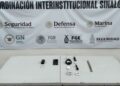 Tras revisión en el Centro Penitenciario de Aguaruto, en Culiacán, el Grupo Interinstitucional asegura teléfono, radio de comunicación y otros objetos prohibidos