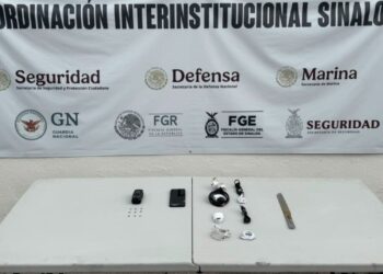 Tras revisión en el Centro Penitenciario de Aguaruto, en Culiacán, el Grupo Interinstitucional asegura teléfono, radio de comunicación y otros objetos prohibidos