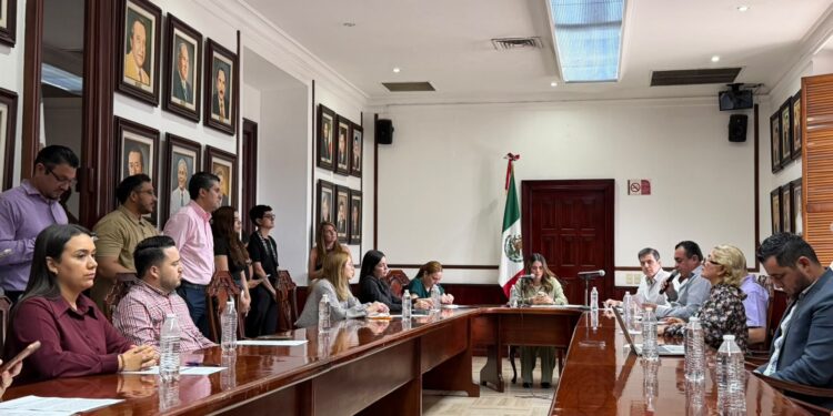 Cabildo de Culiacán aprueba retiro anticipado de ocho policías, avala nuevos desarrollos habitacionales y autoriza licencias para restaurantes