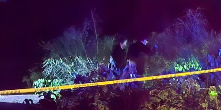 Hallan a un hombre asesinado y envuelto en plástico en la zona de Los Pinos, al sur de Culiacán