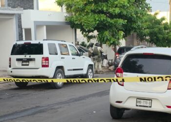 Asesinan a balazos a mecánico frente a su domicilio en el fraccionamiento Finisterra