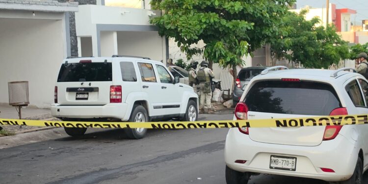 Asesinan a balazos a mecánico frente a su domicilio en el fraccionamiento Finisterra