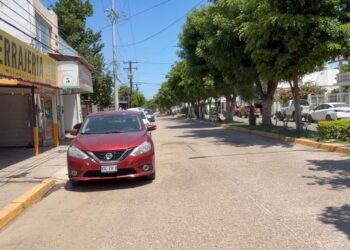 Atienden rezago de alumbrado público en Aguaruto; había 150 luminarias sin funcionar