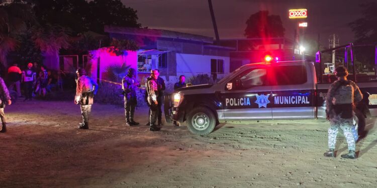 Fallece empleada de la Fiscalía tras ser arrollada por camión de volteo en Aguaruto
