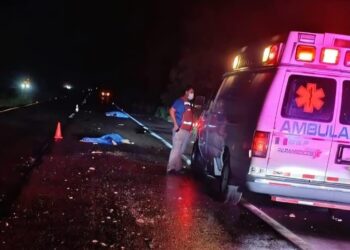 Mueren mujer y adolescente tras aparatoso accidente en la maxipista Culiacán-Mazatlán