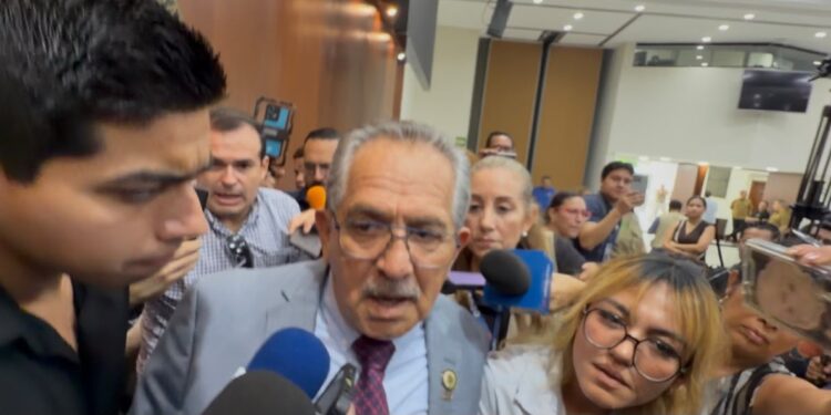 Manuel Guerrero descarta que exista propuesta para gobernador interino: “Puede hablarse de muchos”