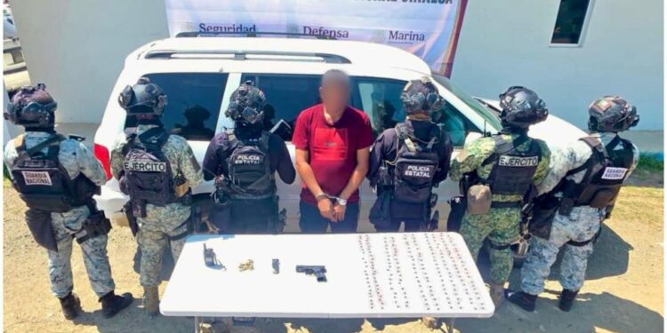En Mazatlán, Grupo Interinstitucional detiene a un hombre armado y con presunta droga