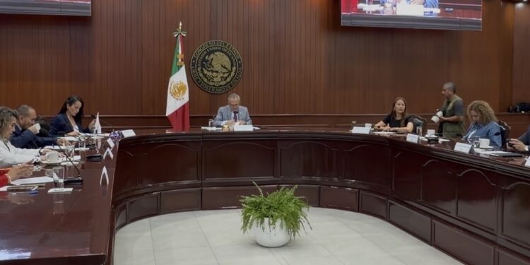 Congreso aprueba licencia indefinida de Rocha; Sinaloa va por nuevo gobernador el día de mañana