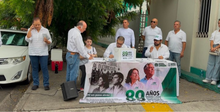 Jubilados de CFE alzan la voz contra reforma a pensiones; entregarán mensajes a Sheinbaum