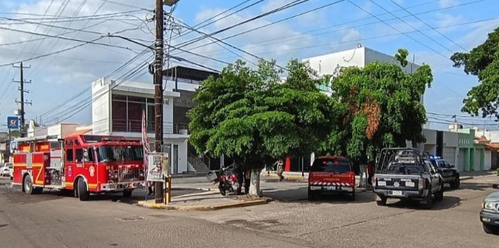 Se incendia parcialmente restaurante de sushi en la colonia Las Huertas