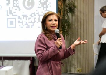 Once docentes quedan bajo revisión por expedientes incompletos durante asignación de plazas en Sinaloa