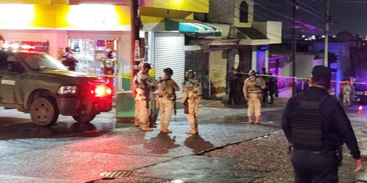Asesinan a joven dentro de un minisúper en Las Cañadas