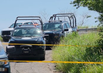 Localizan restos humanos envueltos en plástico a un costado de carretera en Costa Rica