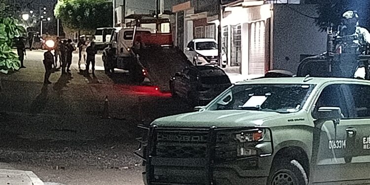 Ataques, persecución y operativo militar dejan dos camionetas aseguradas en Culiacán