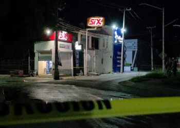 Ataque a balazos deja un muerto y un herido en expendio de cerveza en Culiacán