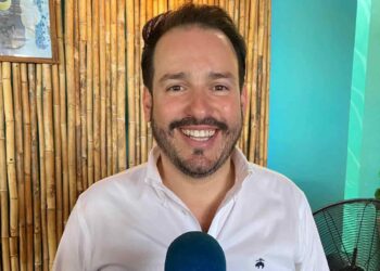 UIF bloquea cuentas de exsecretario de Economía de Sinaloa y empresas relacionadas