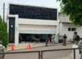 Tirotean, vandalizan y queman vehículo frente a residencia en la colonia Rafael Buelna