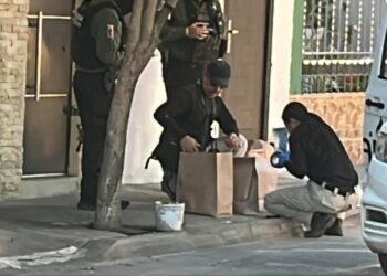 Hallan a joven asesinado y emplayado en calles de la colonia Lázaro Cárdenas