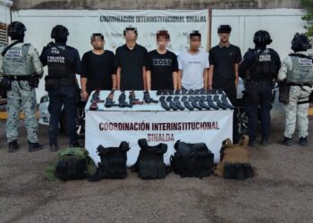 Tras denuncia anónima al 089, el Grupo Interinstitucional detuvo a 5 civiles, con fusiles y municiones
