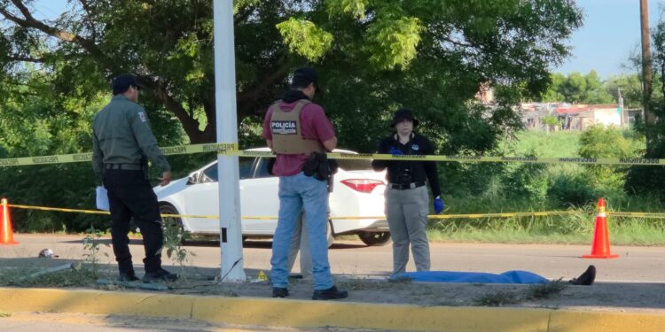 Muere motociclista tras chocar contra arbotante en la Culiacán-Navolato