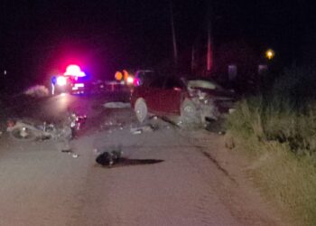 Muere adulto mayor tras chocar en motocicleta contra automóvil en la carretera vieja a Navolato