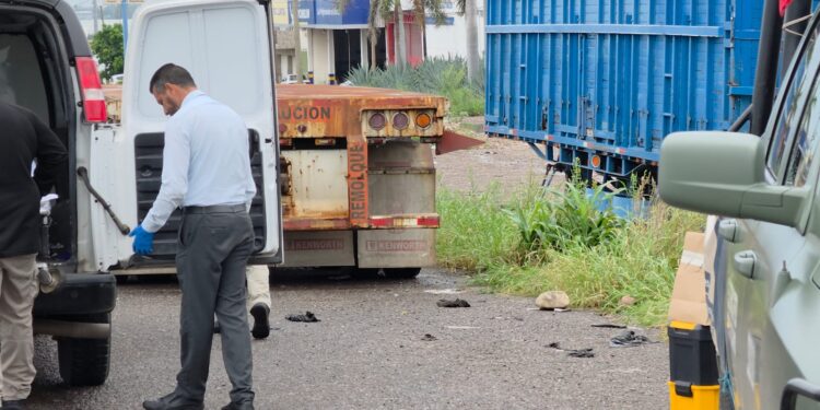 Muere ciclista tras ser arrollado en La Costerita; permanece sin identificar