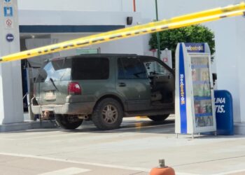 Identifican a hermanos asesinados a bordo de una camioneta en el sector Humaya