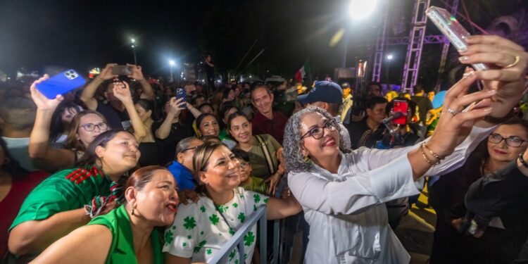 Ciudadanos salen a celebrar las Fiestas Patrias y a disfrutar de sus espacios públicos, expresa la Gobernadora Graciela Domínguez