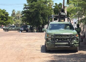 Persecución inicia en Guamúchil y termina con un detenido en Angostura