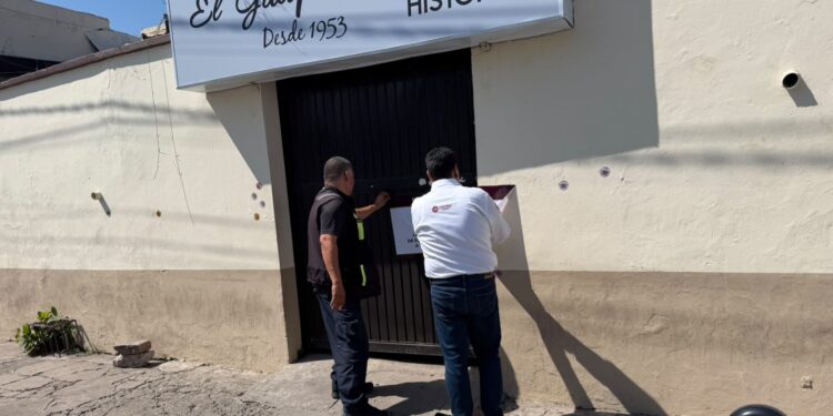 Retiran sellos de clausura al bar El Guayabo en el centro de Culiacán