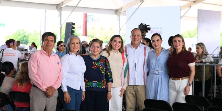 Ana Miriam Ramos acompaña a Claudia Sheinbaum en Culiacán; “siempre es un gusto recibirla”