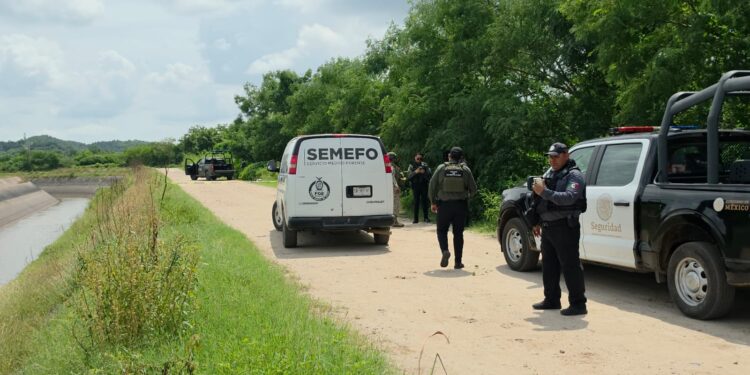 Localizan a hombre asesinado a balazos y en avanzado estado de descomposición junto al canal Humaya